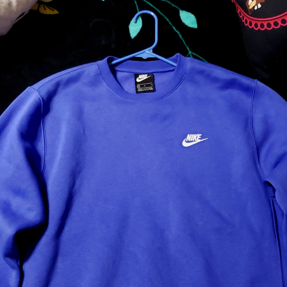 Nike sweater